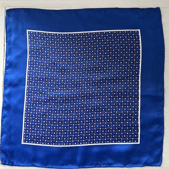 Navy silk men’s handkerchief - Picture 2 of 4